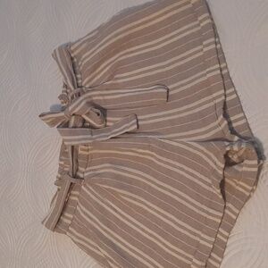 Forever 21 linen/rayon striped shorts Size M.